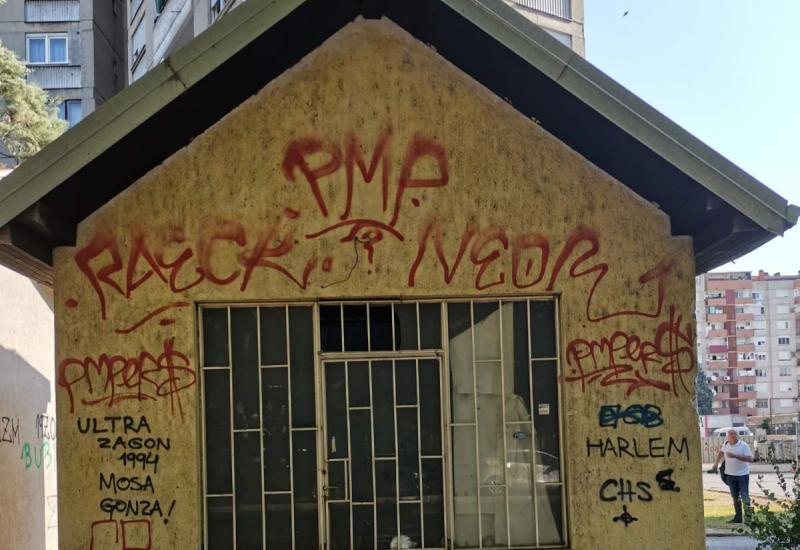Nelegalno izgrađeni objekti u Mostaru se ruše - Danas uklanjanje bespravnih objekata u Splitskoj ulici